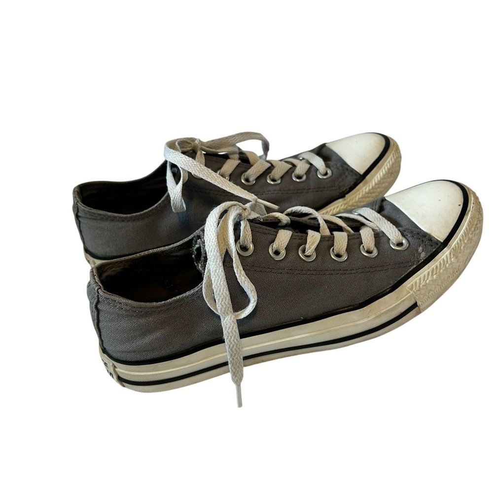 Converse Chuck Taylor All Star low top sneakers gray canvas women’s 8
